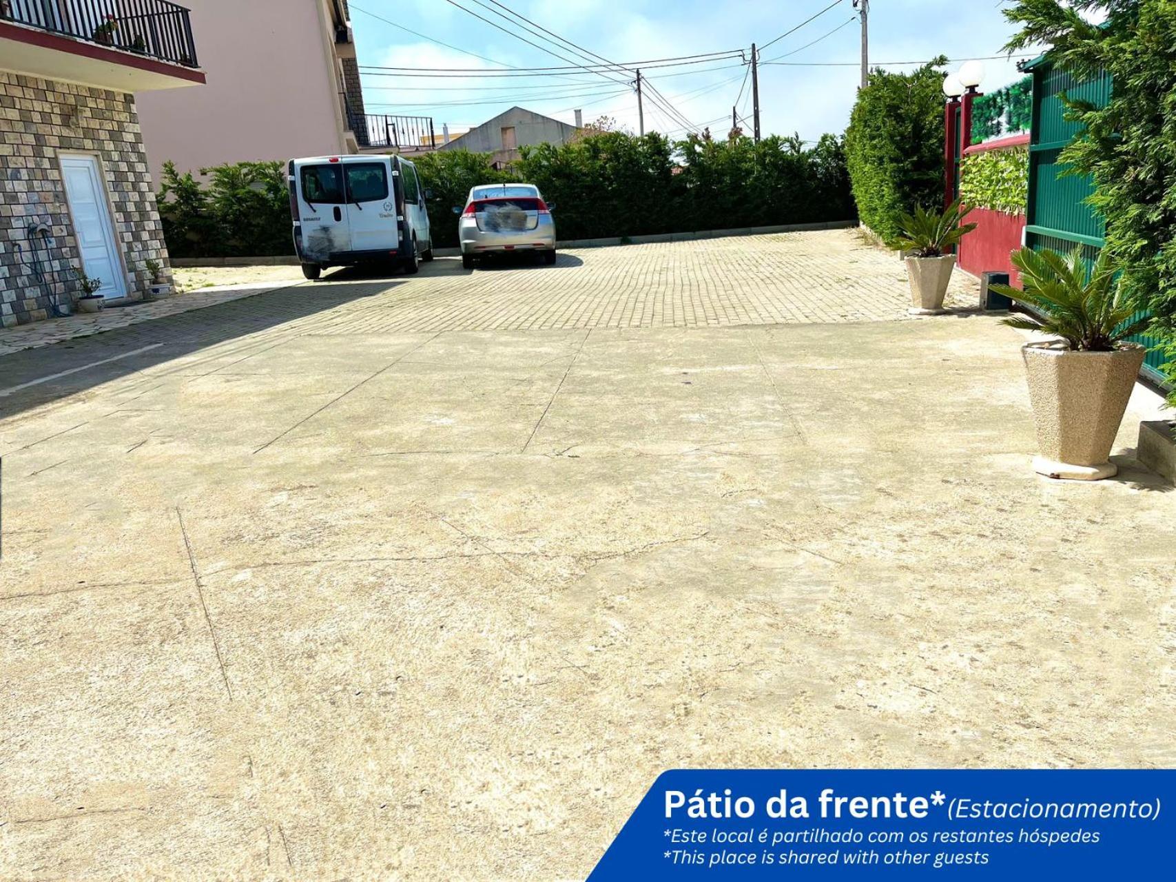 W.H.House Apartment Atouguia Da Baleia Bagian luar foto