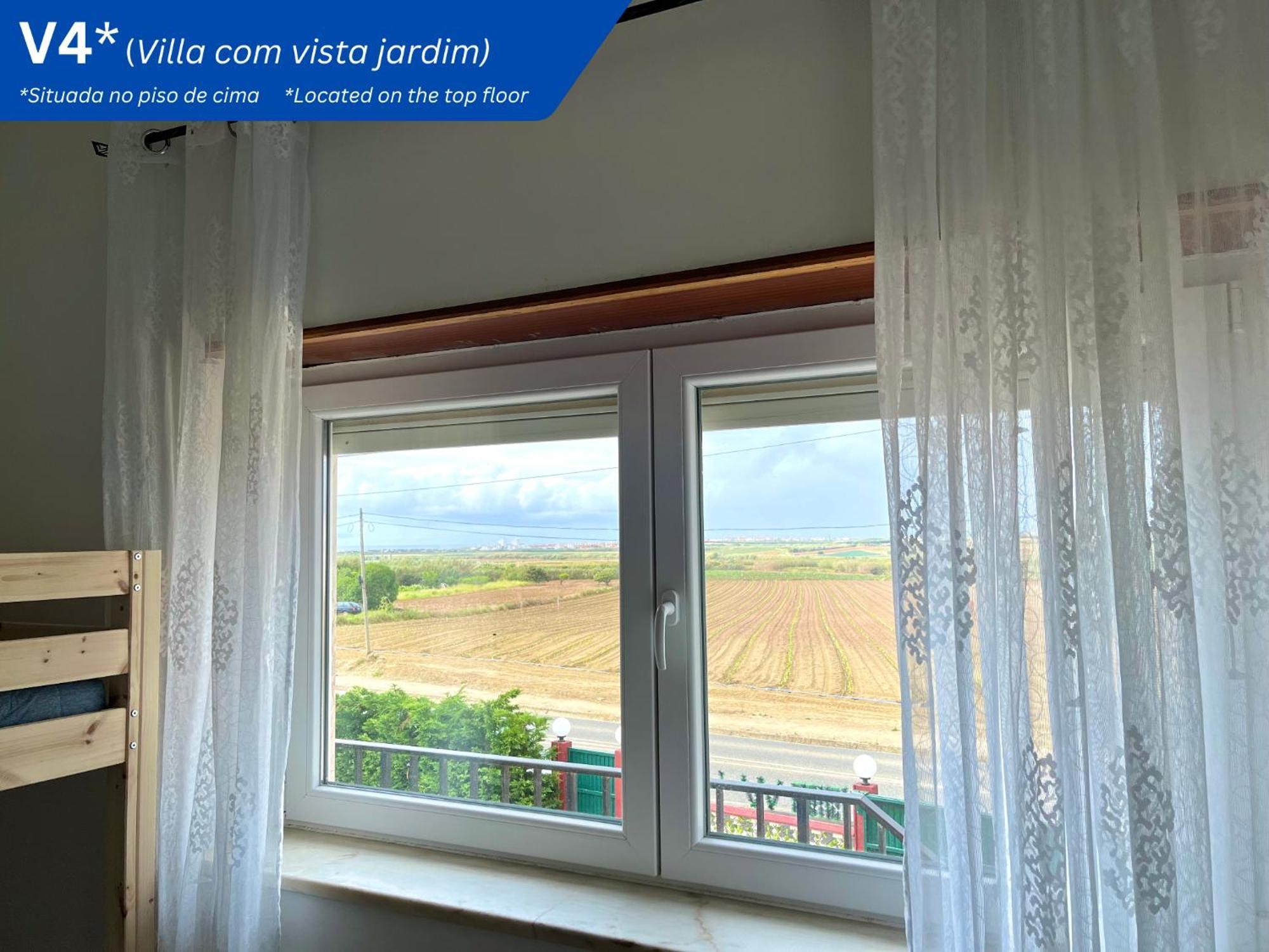 W.H.House Apartment Atouguia Da Baleia Bagian luar foto