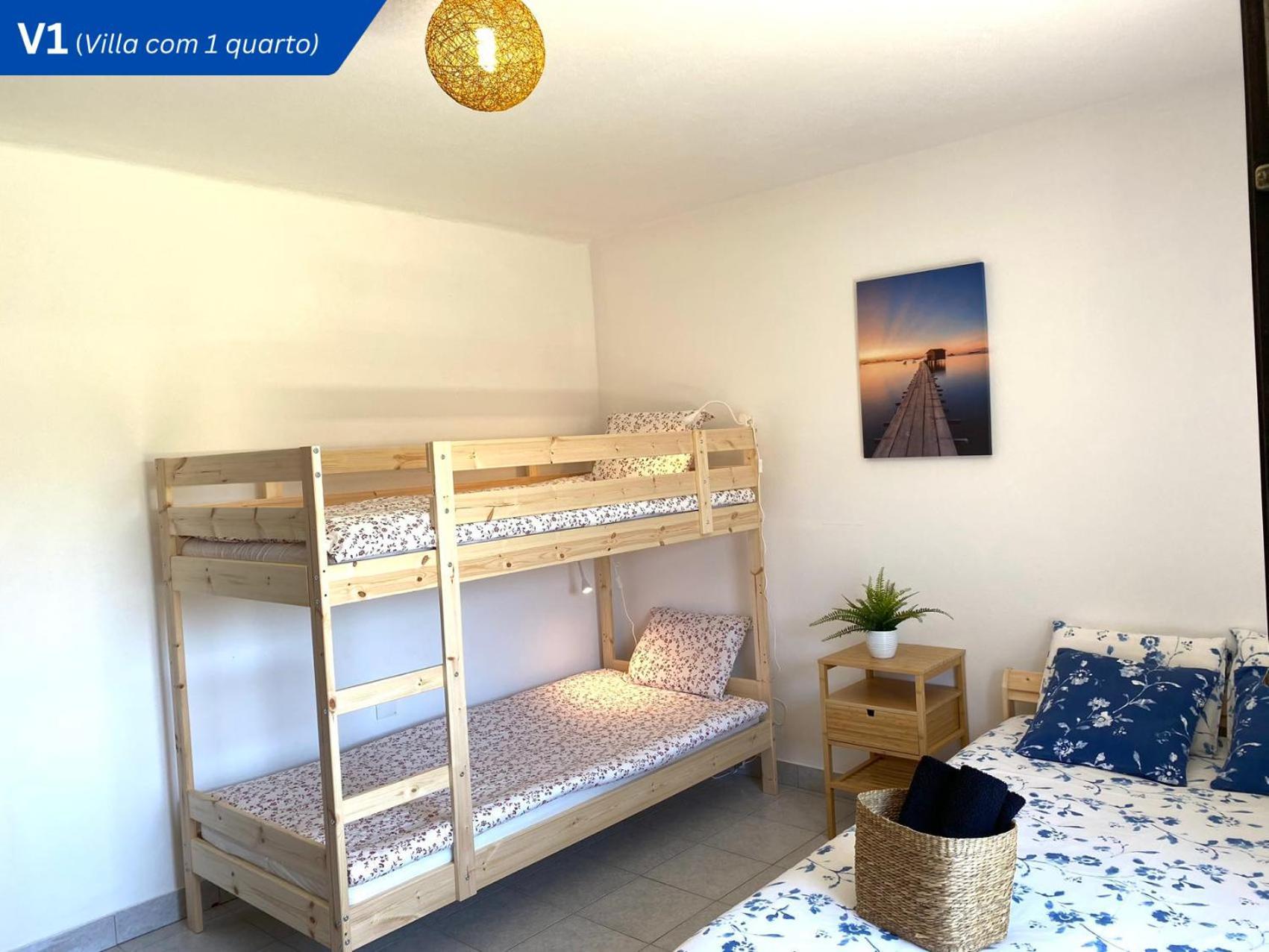 W.H.House Apartment Atouguia Da Baleia Bagian luar foto