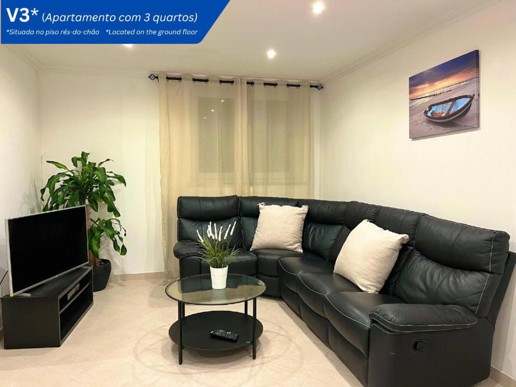 W.H.House Apartment Atouguia Da Baleia Bagian luar foto