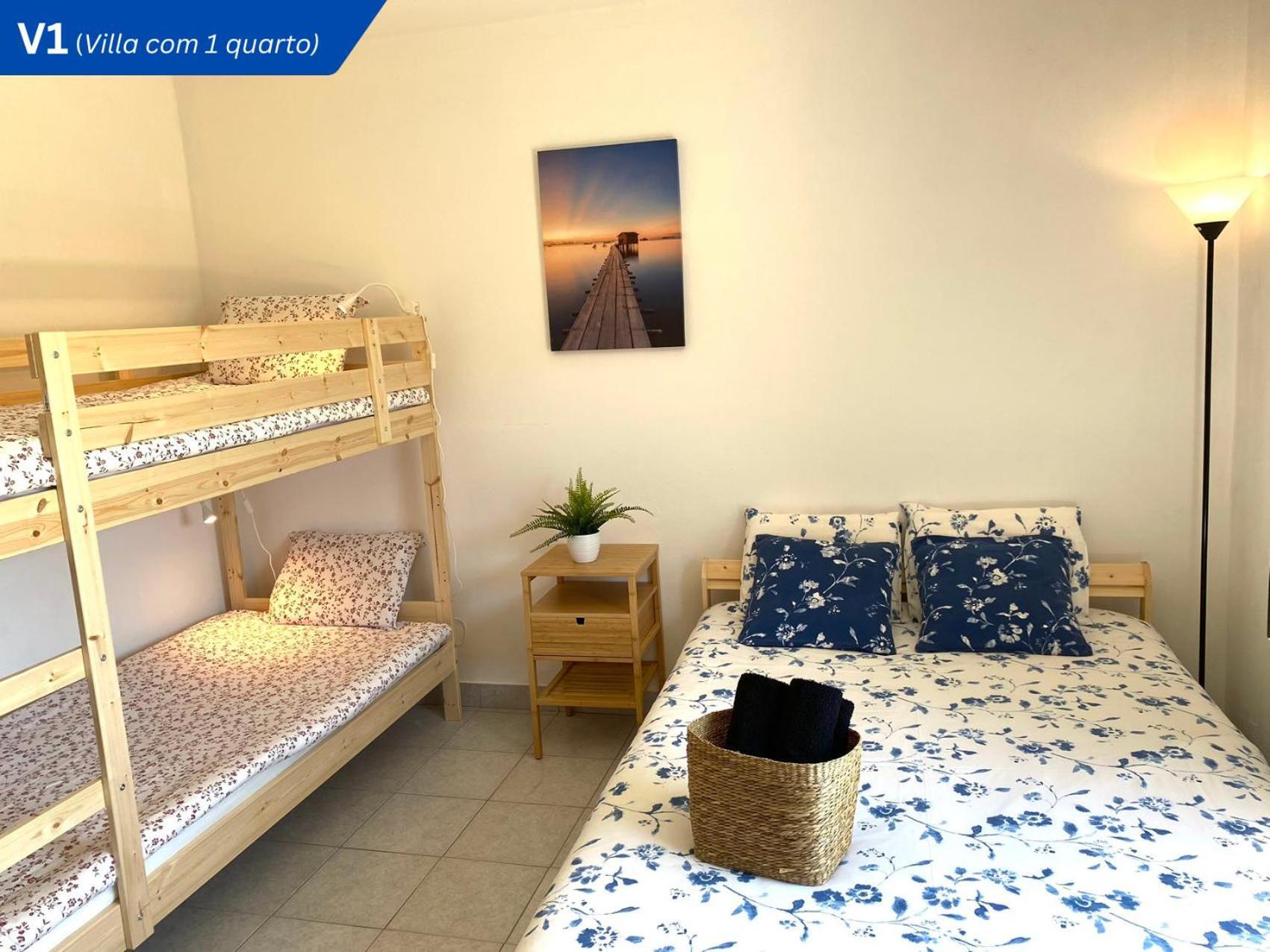 W.H.House Apartment Atouguia Da Baleia Bagian luar foto